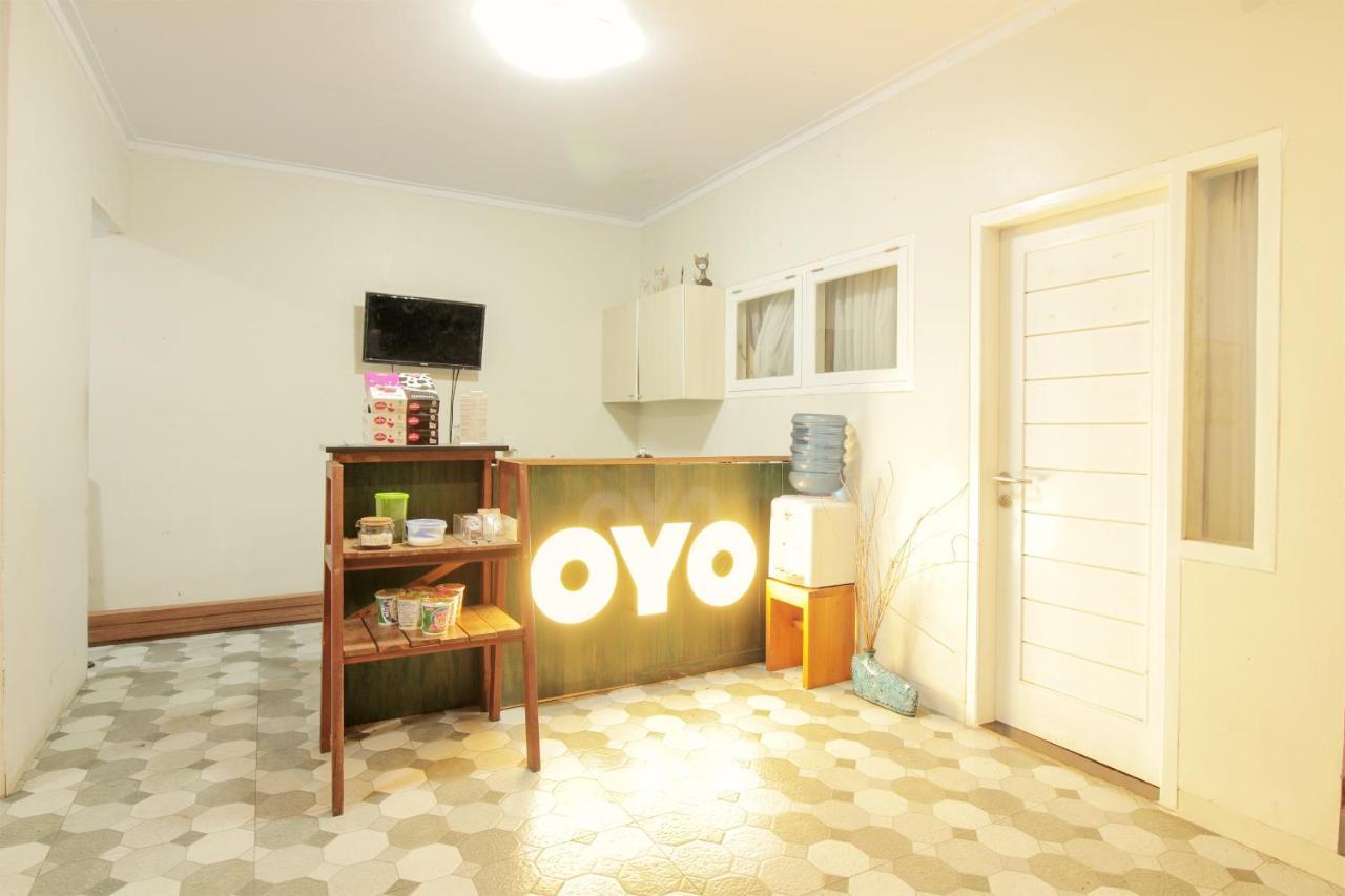 Oyo 396 Tibrae Residence Syariah Lembang Kültér fotó