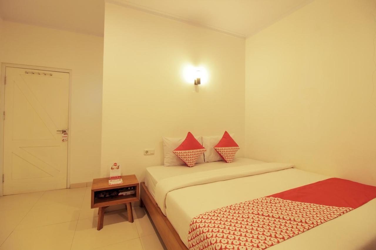Oyo 396 Tibrae Residence Syariah Lembang Kültér fotó