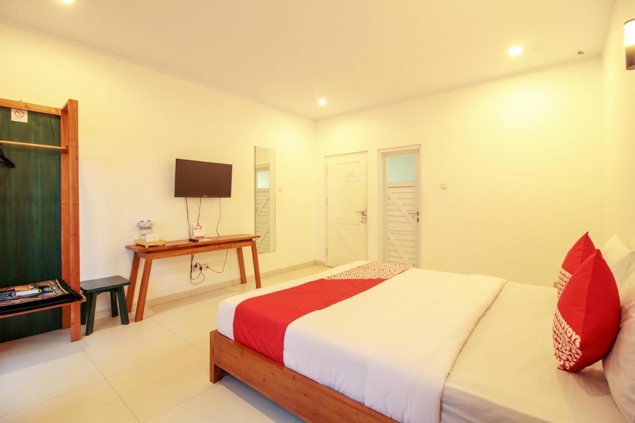 Oyo 396 Tibrae Residence Syariah Lembang Kültér fotó