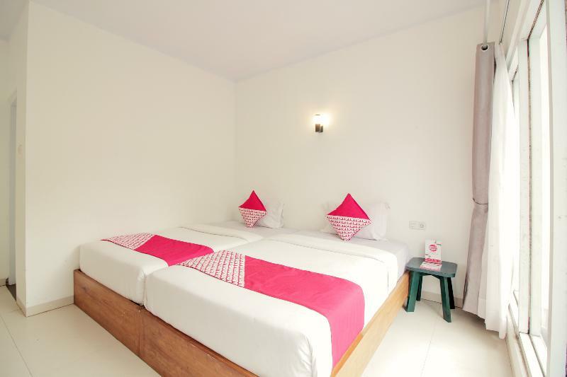 Oyo 396 Tibrae Residence Syariah Lembang Kültér fotó